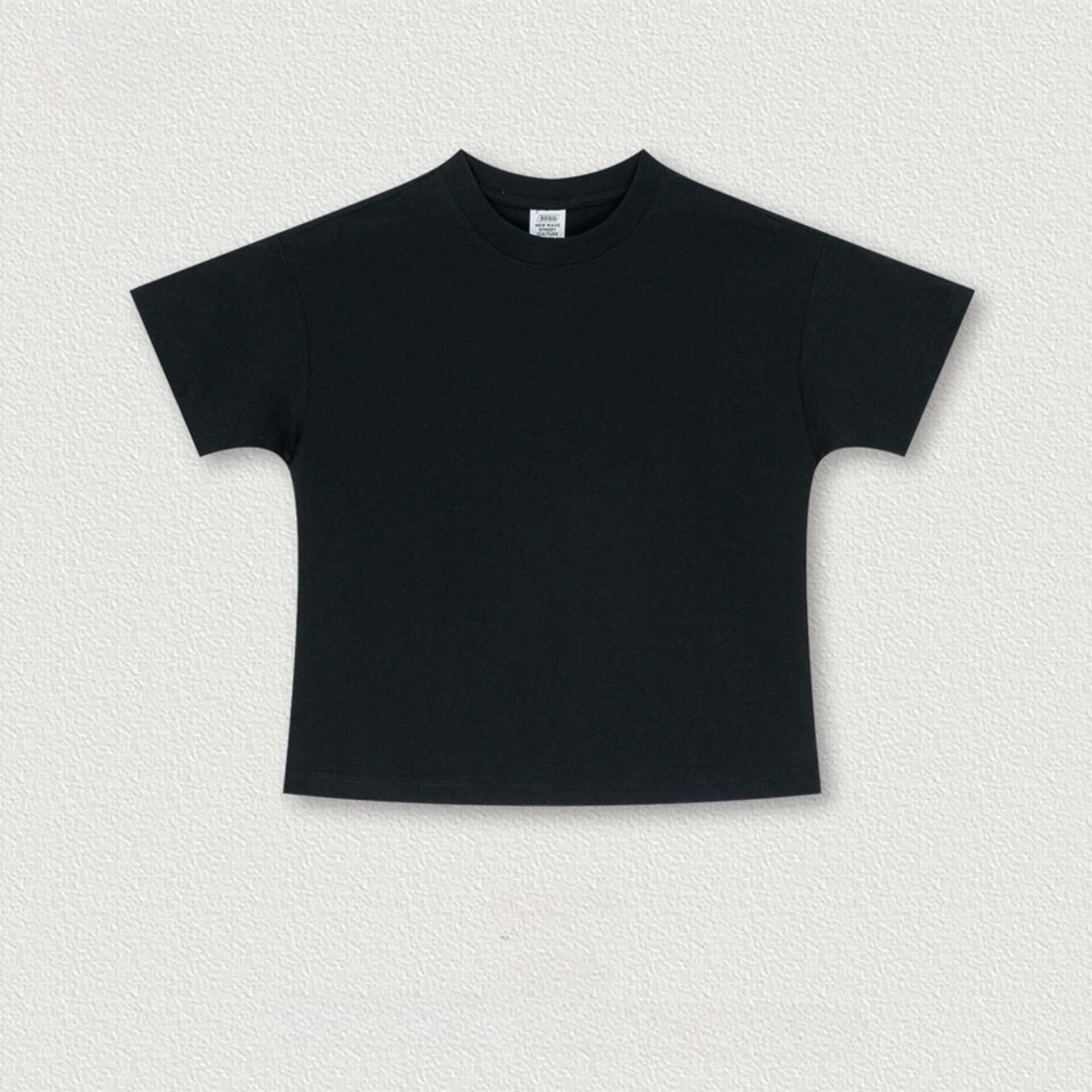 Black cropped tee