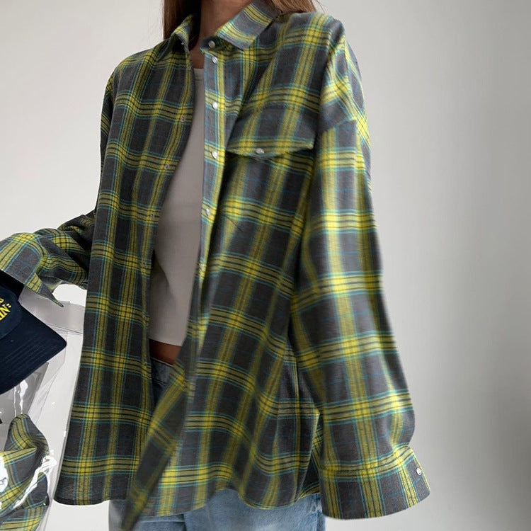 Green plaid flannel shirt with white crop top, casual oversized streetwear style