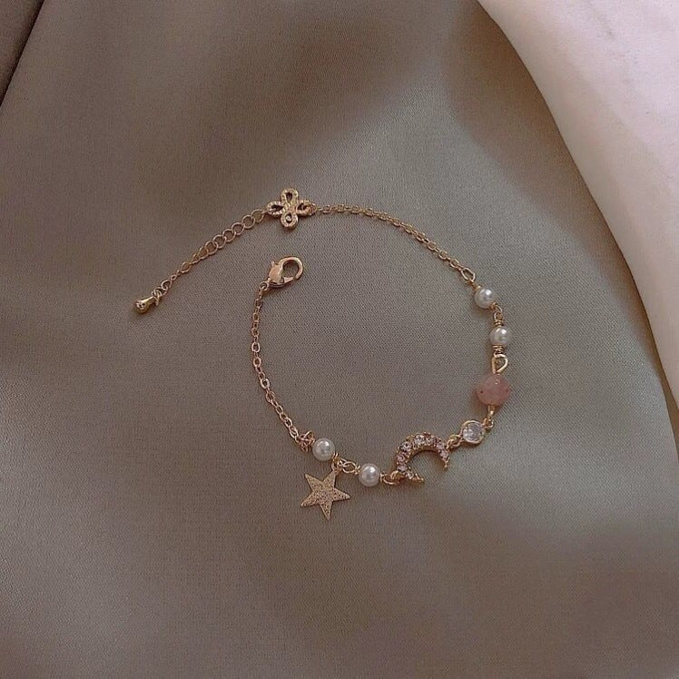 Minimalist Star and Moon Zircon Pearl Bracelet