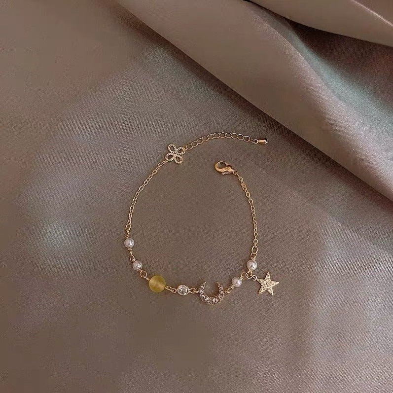 Minimalist Star and Moon Zircon Pearl Bracelet