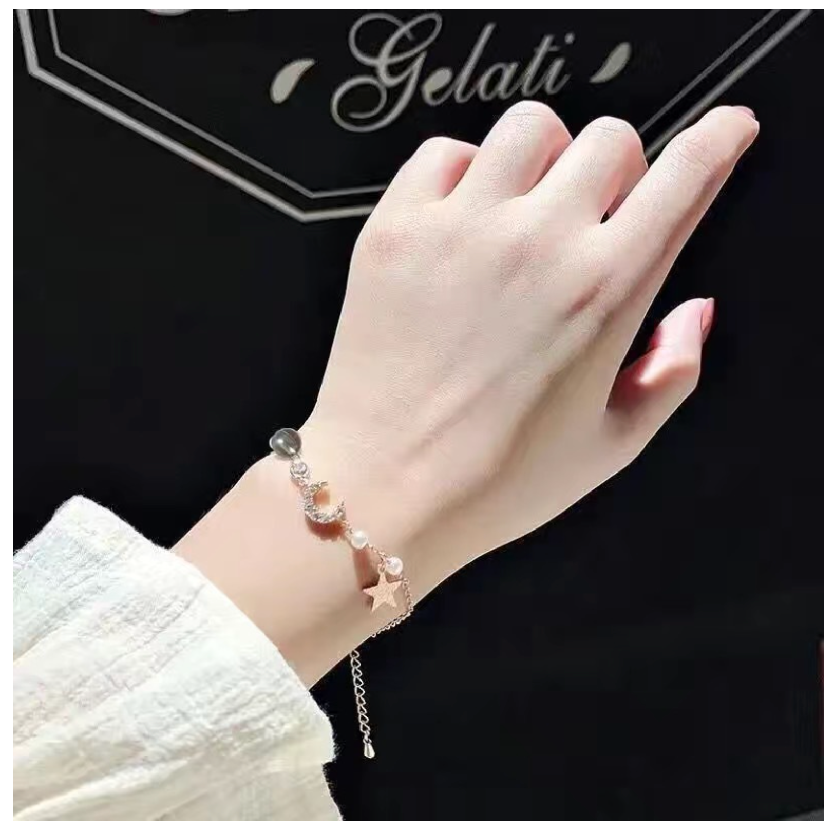 Minimalist Star and Moon Zircon Pearl Bracelet