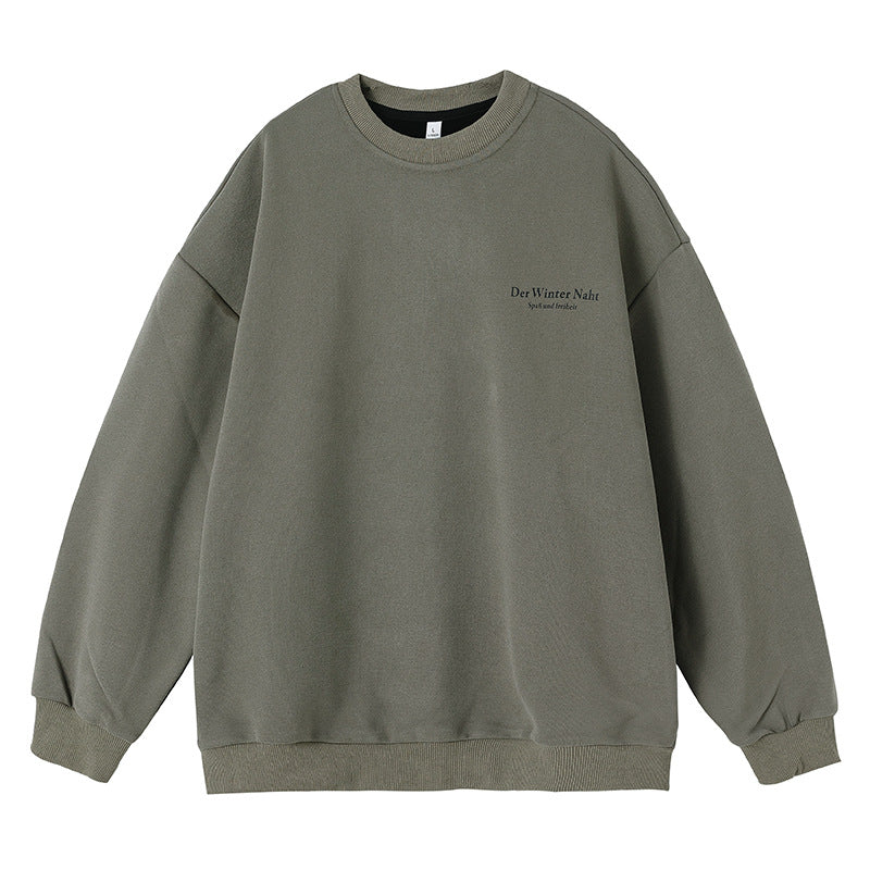 Gray sweatshirt with 'Der Winter Naht' text, minimalist design