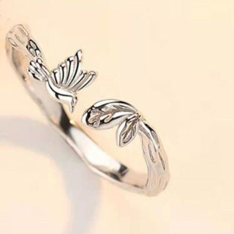 Nature’s Elegance: Intricate Silver Butterfly & Flora Ring
