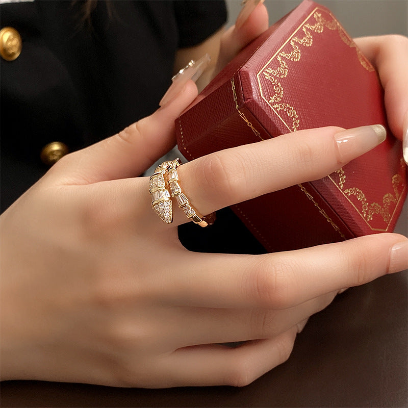 Gold plated snake ring zircon fashion jewelry showcase