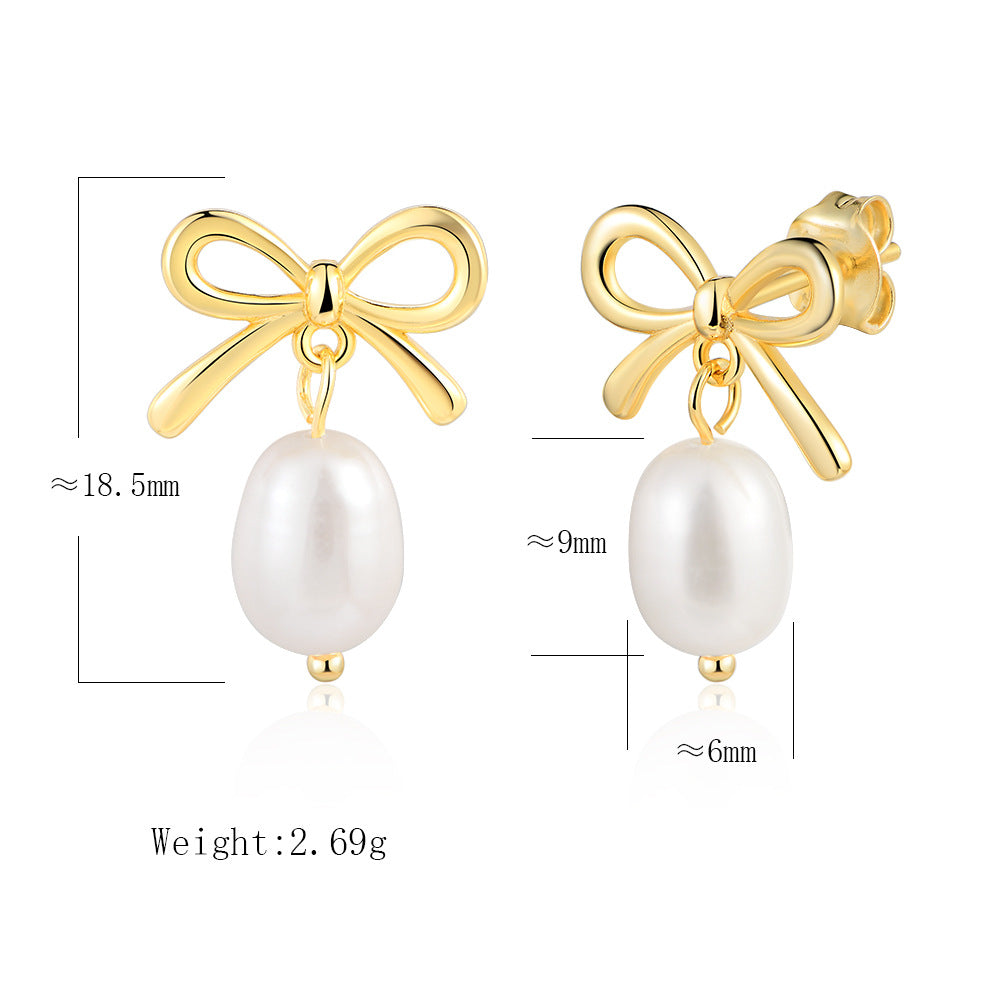 Elegant 925 silver bow-shaped earrings with size detail