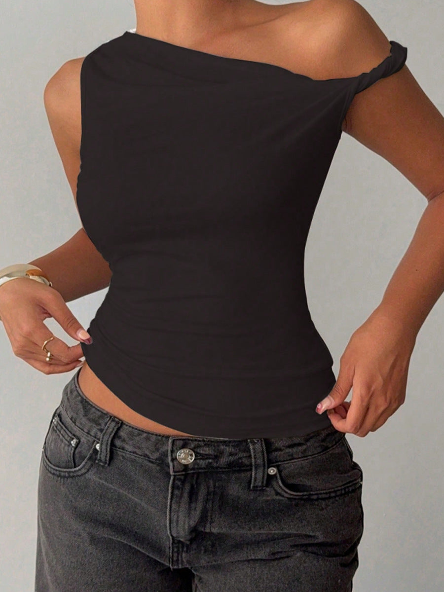 Detail of black crop top with stretch fabric and sleeveless cut
