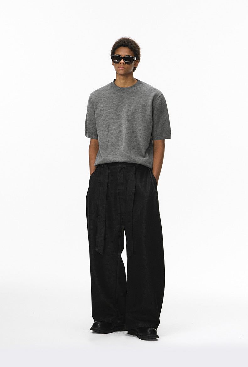 Gray short sleeve knit top full body streetwear look